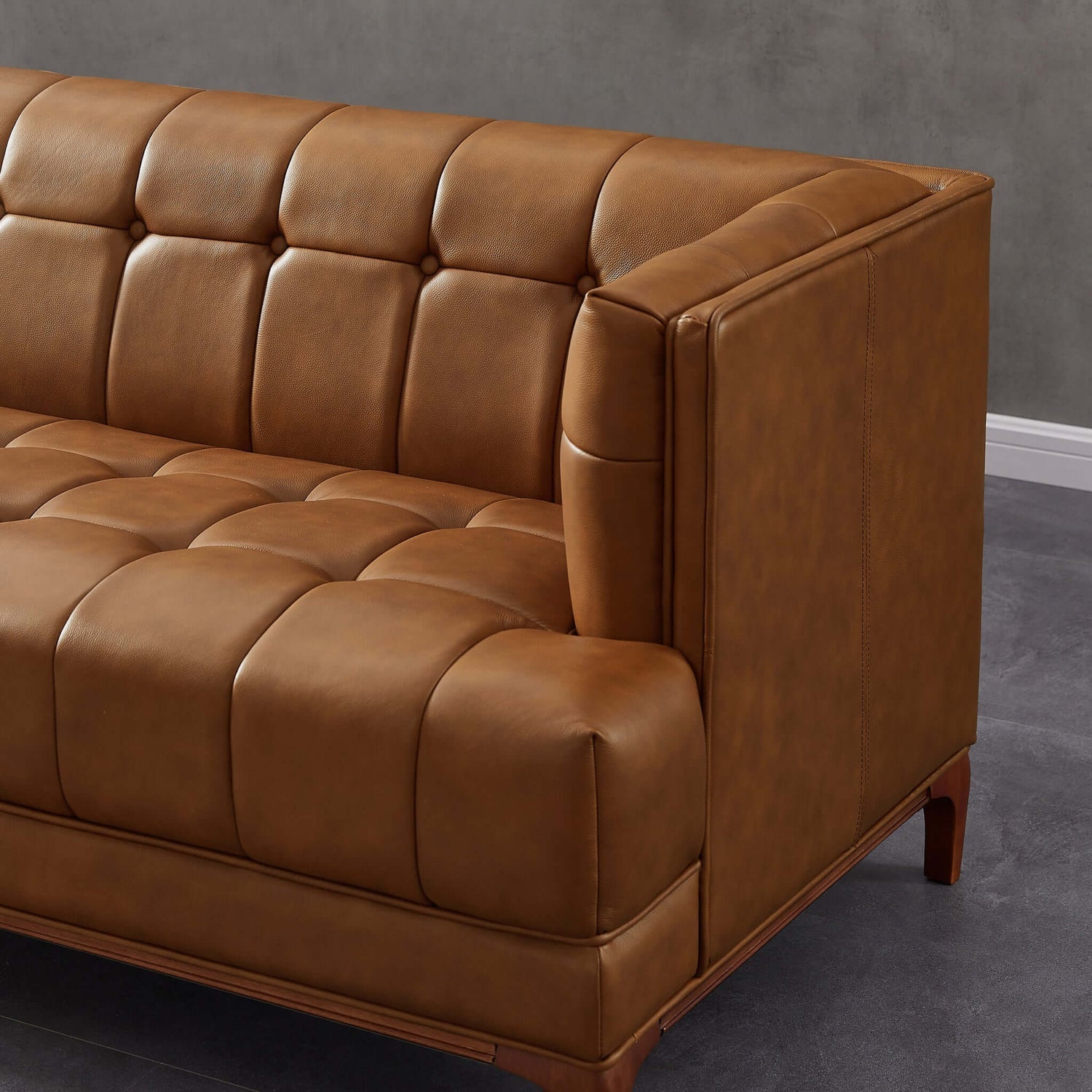 Redding Tufted Leather Sofa | Cognac