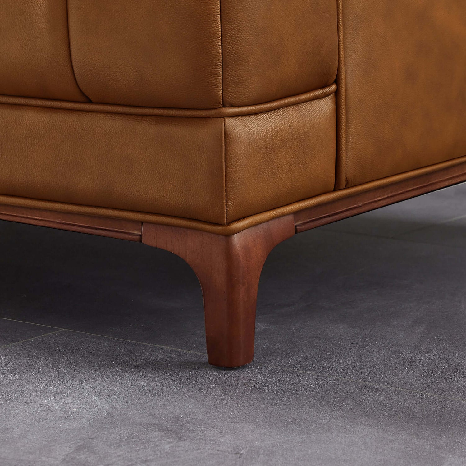 Redding Tufted Leather Sofa | Cognac