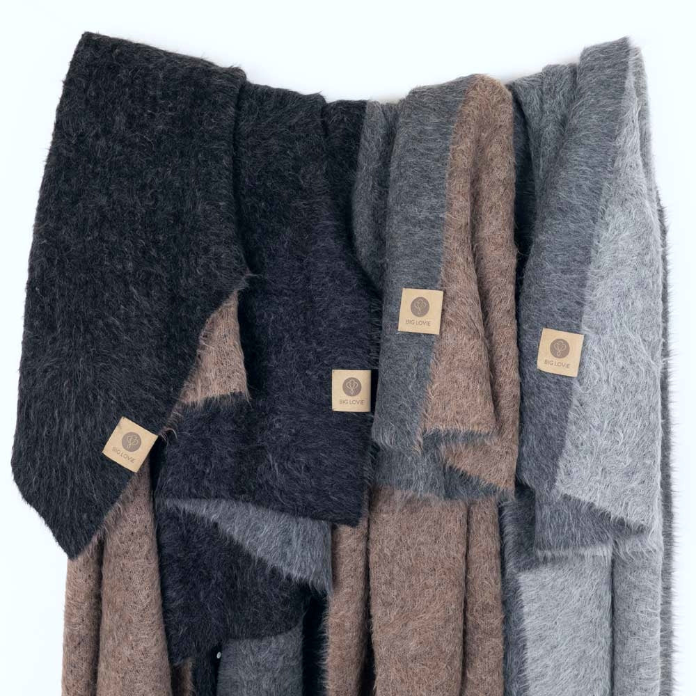 Suri Blanket | DDark Gray + Dark Brown