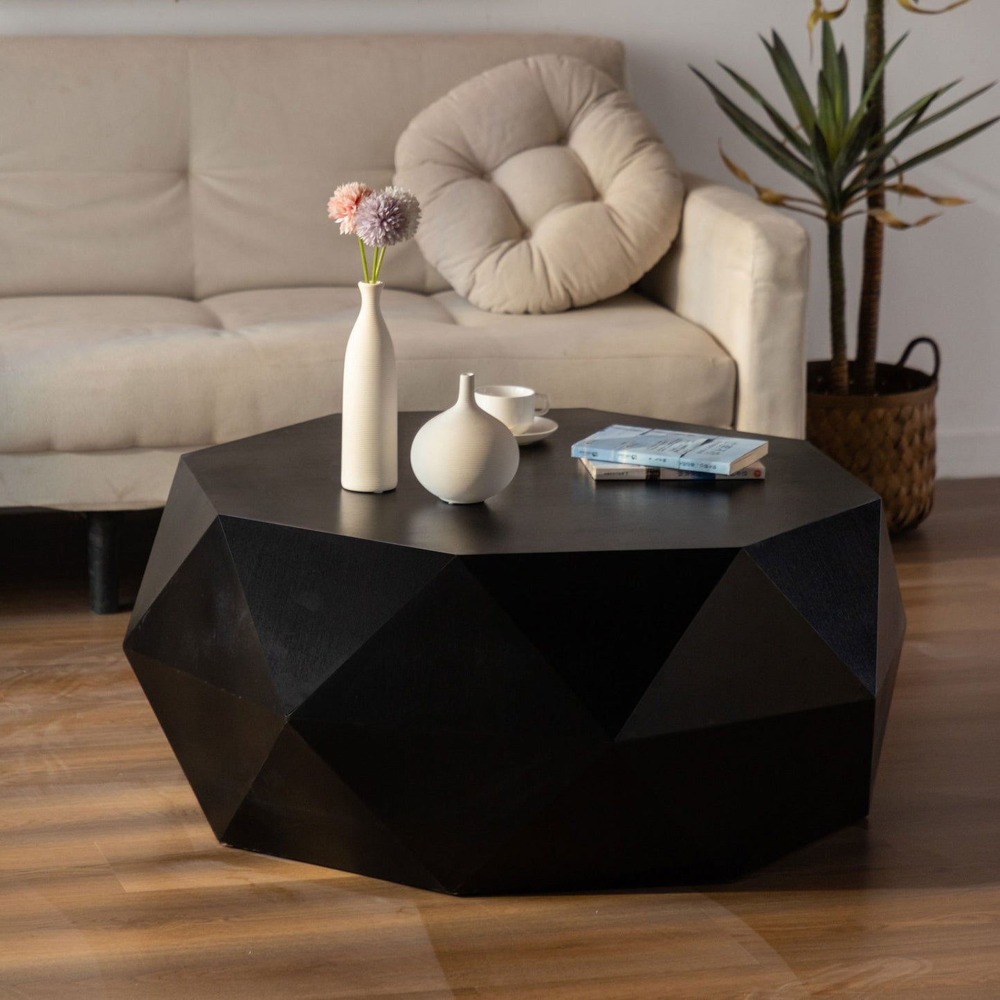 Three-dimensional Retro Style Coffee Table