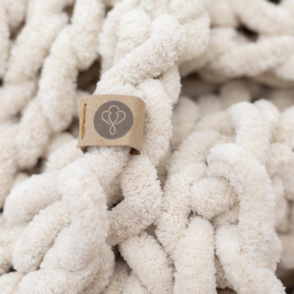 INFINITE CHUNKY KNIT BLANKET | MINKY | LITTLE - SAND-3