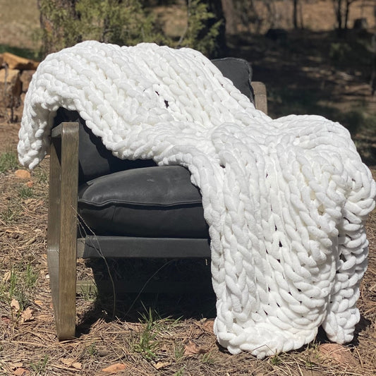 INFINITE CHUNKY KNIT BLANKET | MINKY | BIG - BLANC-2