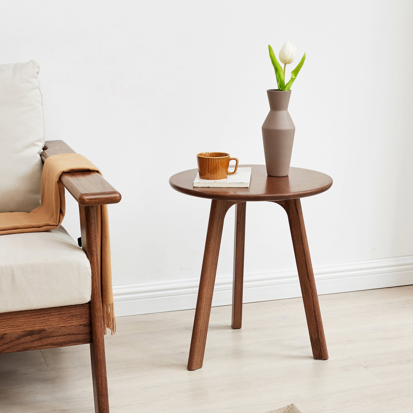 YESWOOD Solid Oak Small Round End Table, Dark Oak